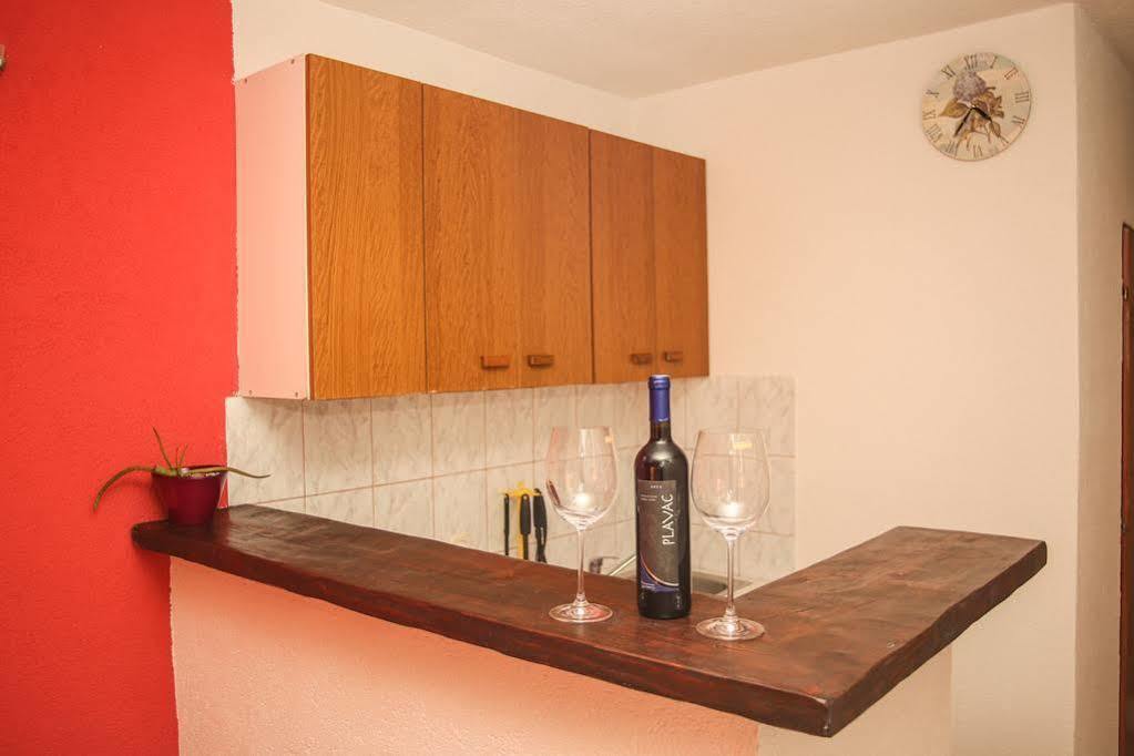 Apartments Marija สตารีกราด ภายนอก รูปภาพ